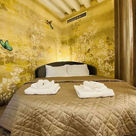 Sweet Time Venice, Luxury San Marco Frezzaria Apt! 外观 照片