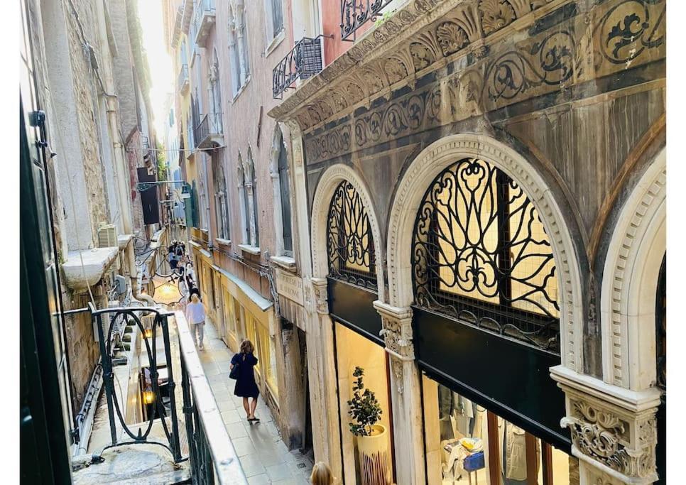 Sweet Time Venice, Luxury San Marco Frezzaria Apt! 外观 照片
