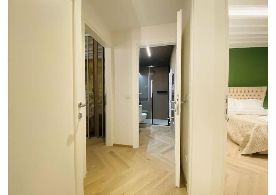 Sweet Time Venice, Luxury San Marco Frezzaria Apt! 外观 照片