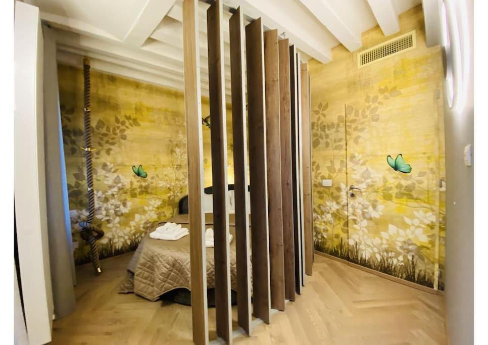Sweet Time Venice, Luxury San Marco Frezzaria Apt! 外观 照片