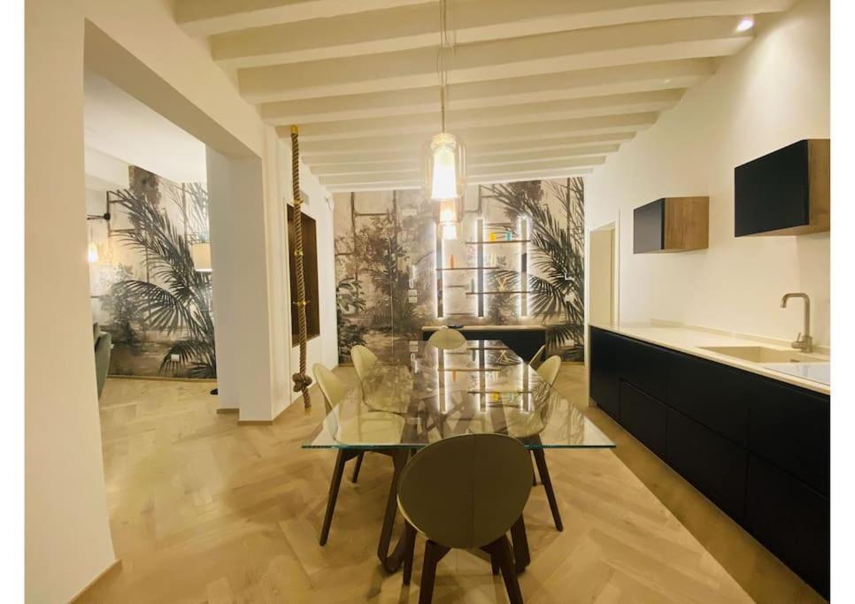 Sweet Time Venice, Luxury San Marco Frezzaria Apt! 外观 照片