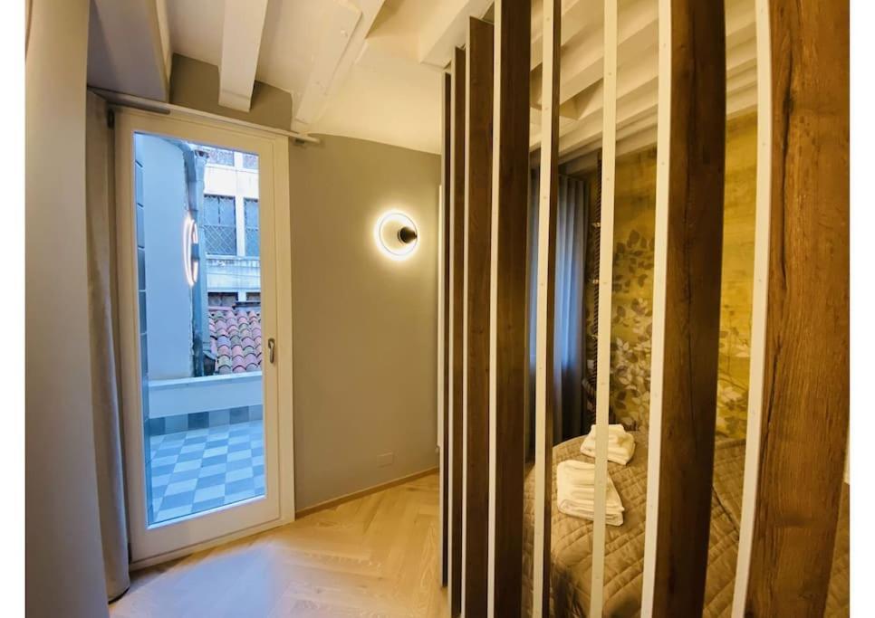 Sweet Time Venice, Luxury San Marco Frezzaria Apt! 外观 照片