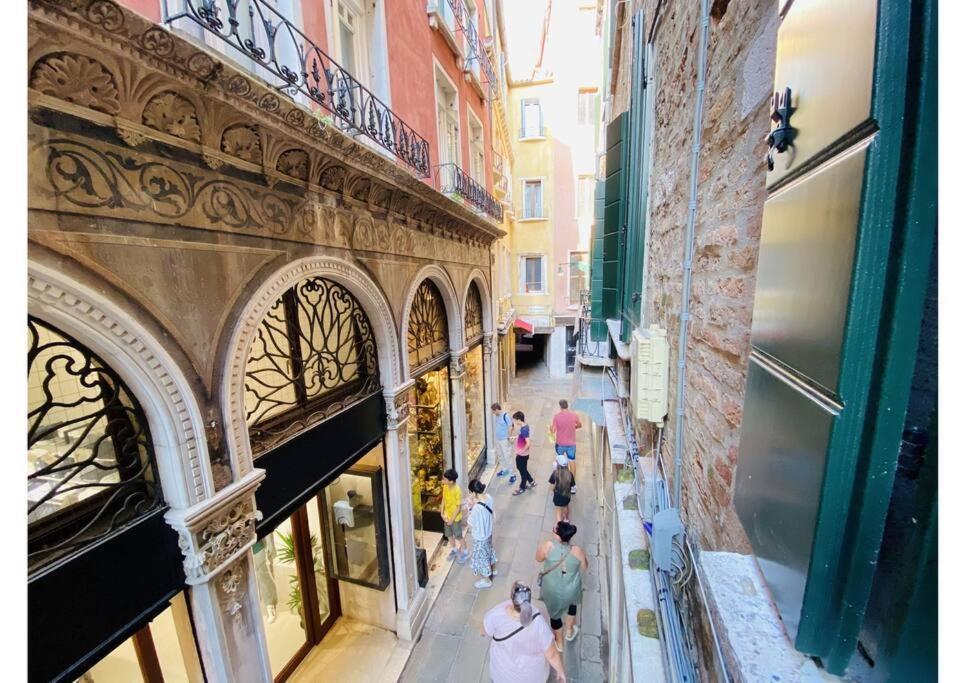 Sweet Time Venice, Luxury San Marco Frezzaria Apt! 外观 照片