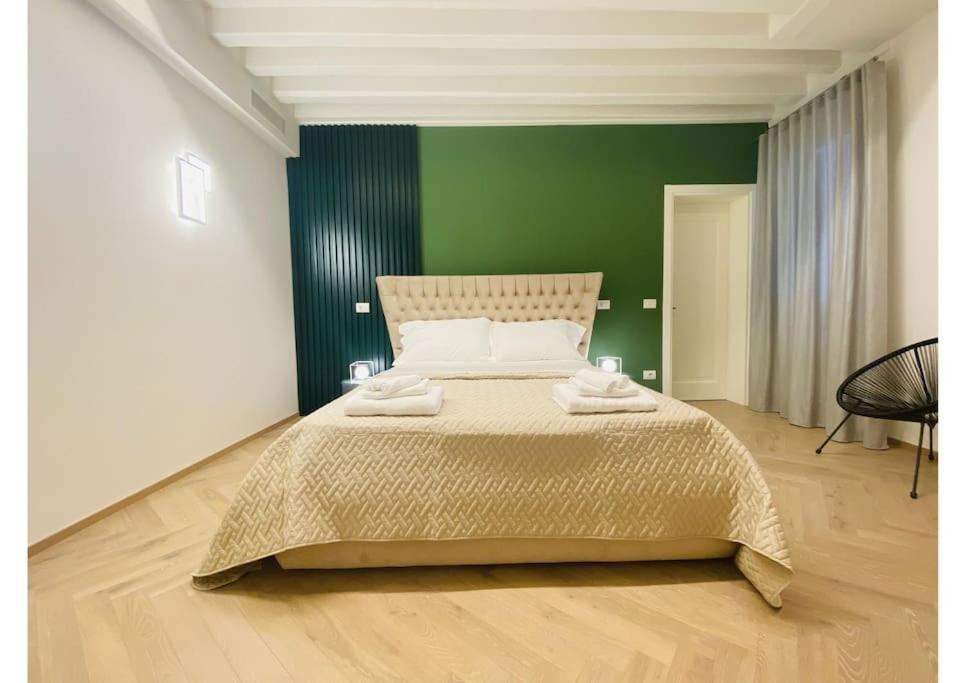 Sweet Time Venice, Luxury San Marco Frezzaria Apt! 外观 照片